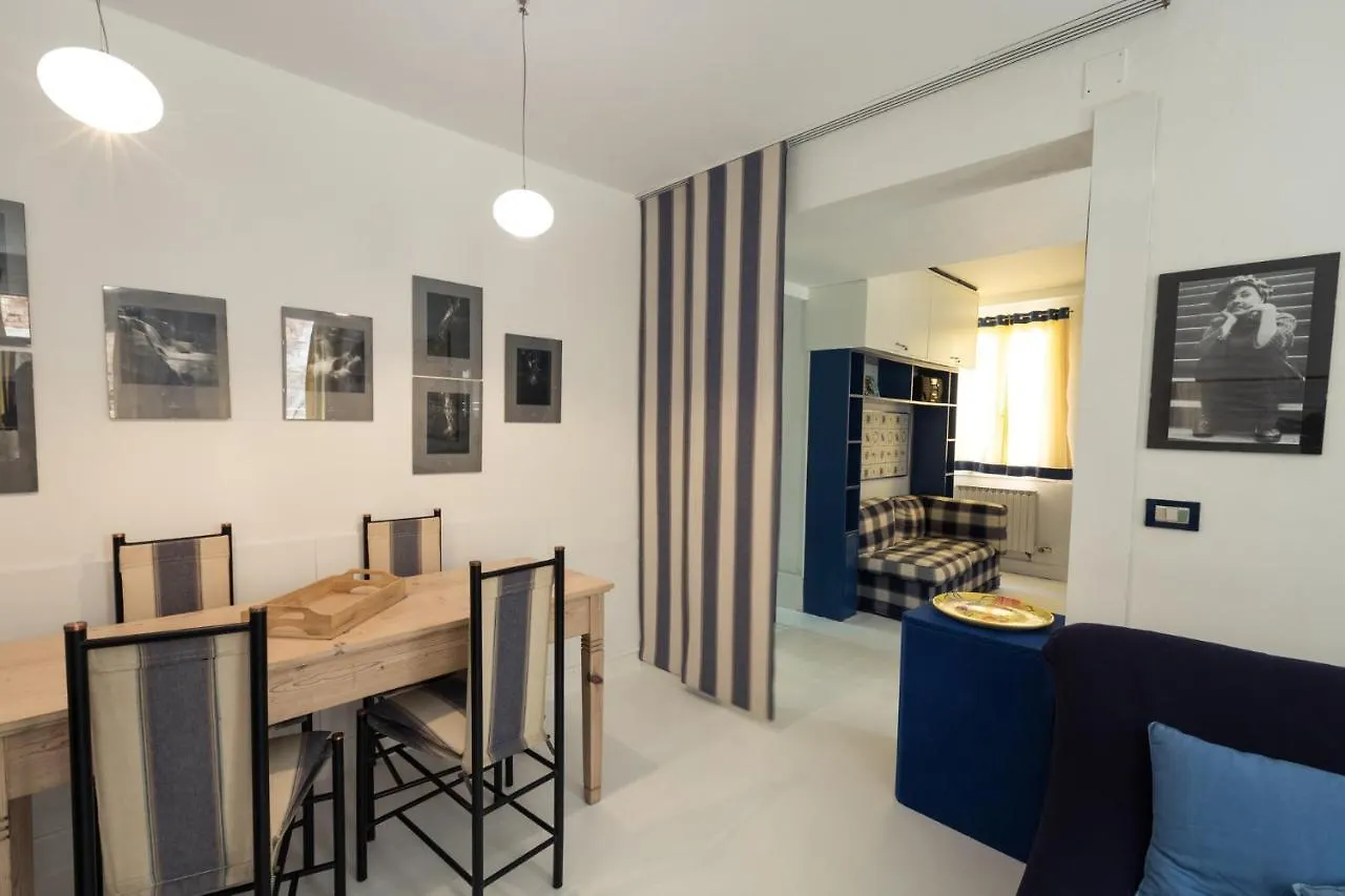 Blueyellow Home In Cannaregio Air Conditioning Wifi Venecia